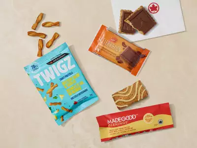Air Canada | TWIGZ, MadeGood Bars and chocolate