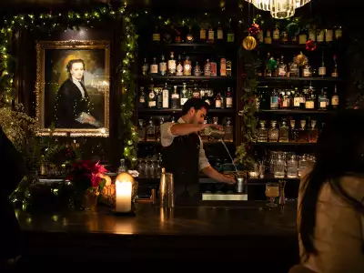 The best Christmas bars and Christmas markets in Toronto | Inside Compton Ave.