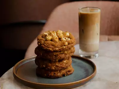 TIFF Toronto celebs | Cookies with popcorn at Caf&eacute; Boulud in Yorkville