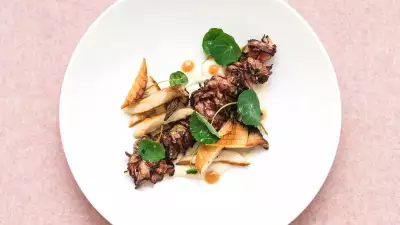 A small plate at Sara