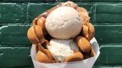 The best ice cream in Toronto | Bang Bang's ice cream waffle