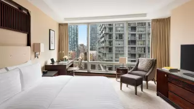 The best Toronto hotels for a staycation | Suite at The Shangri-La hotel