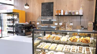 Things to do in Toronto | The caf&eacute; at Unboxed Market