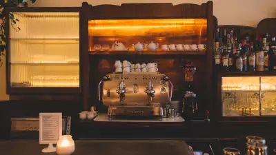 What is ros&eacute; wine? All about the pink drink | A coffee maker at Le Swan