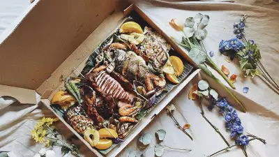 Things to do in Toronto this August 2021 | A picnic box from Tala
