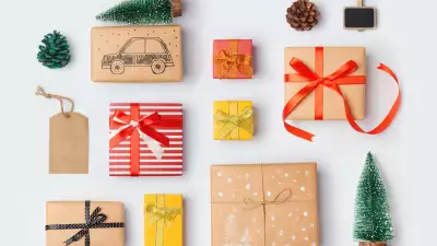 Delicious Christmas gift ideas | An assortment of Christmas presents