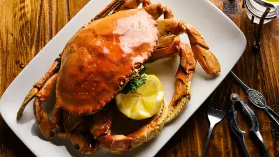 Toronto's best seafood restaurants | Large crab at Rodney's Oyster House