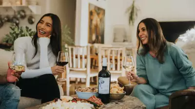 California cabernet sauvignons | A pair of women enjoy a glass of Z. Alexander Brown Uncaged Cabernet Sauvignon
