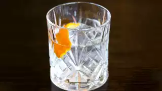 Dillon’s 22 Old Fashioned cocktail, Beaumont Kitchen, Toronto Sherway Gardens Saks Dillon’s 22 Old Fashioned cocktail, Beaumont Kitchen, Toronto Sherway Gardens Saks