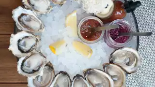 Chase Fish and Oyster oysters