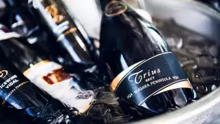 Countdown with Ontario bubbly Countdown with Ontario bubbly