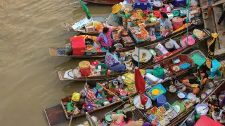 floating market in Thailand floating market in Thailand