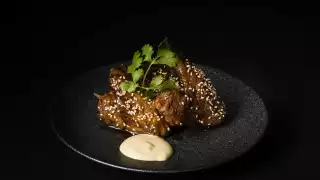 The best restaurants offering delivery and takeout in Toronto: chicken wings at TORA