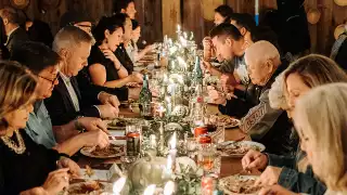 The best places to eat and drink in Windsor this fall | Candlelight dinner at Iron Kettle Bed and Breakfast