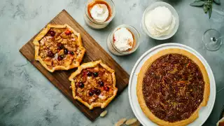 Thanksgiving dinner in Toronto | Fresh baked pie at JOEY