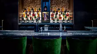 Accessible restaurants in Toronto | The bar inside Hy's steakhouse