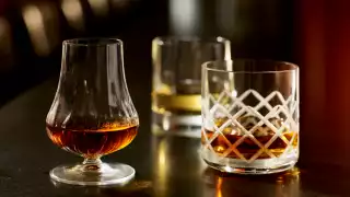 Accessible restaurants in Toronto | Drinks at Hy's steakhouse