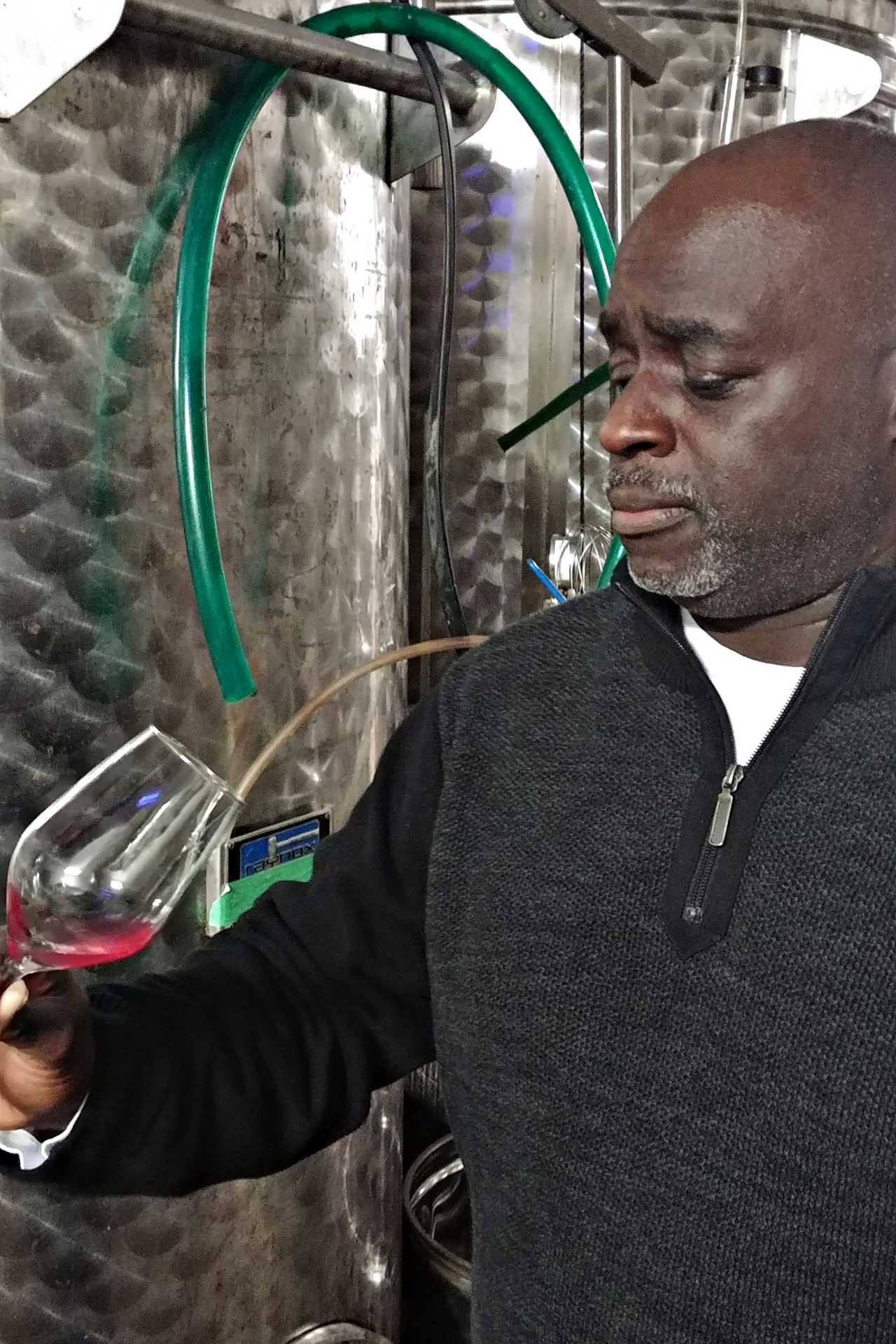 Nyarai Cellars' Steve Byfield testing wine Nyarai Cellars' Steve Byfield testing wine