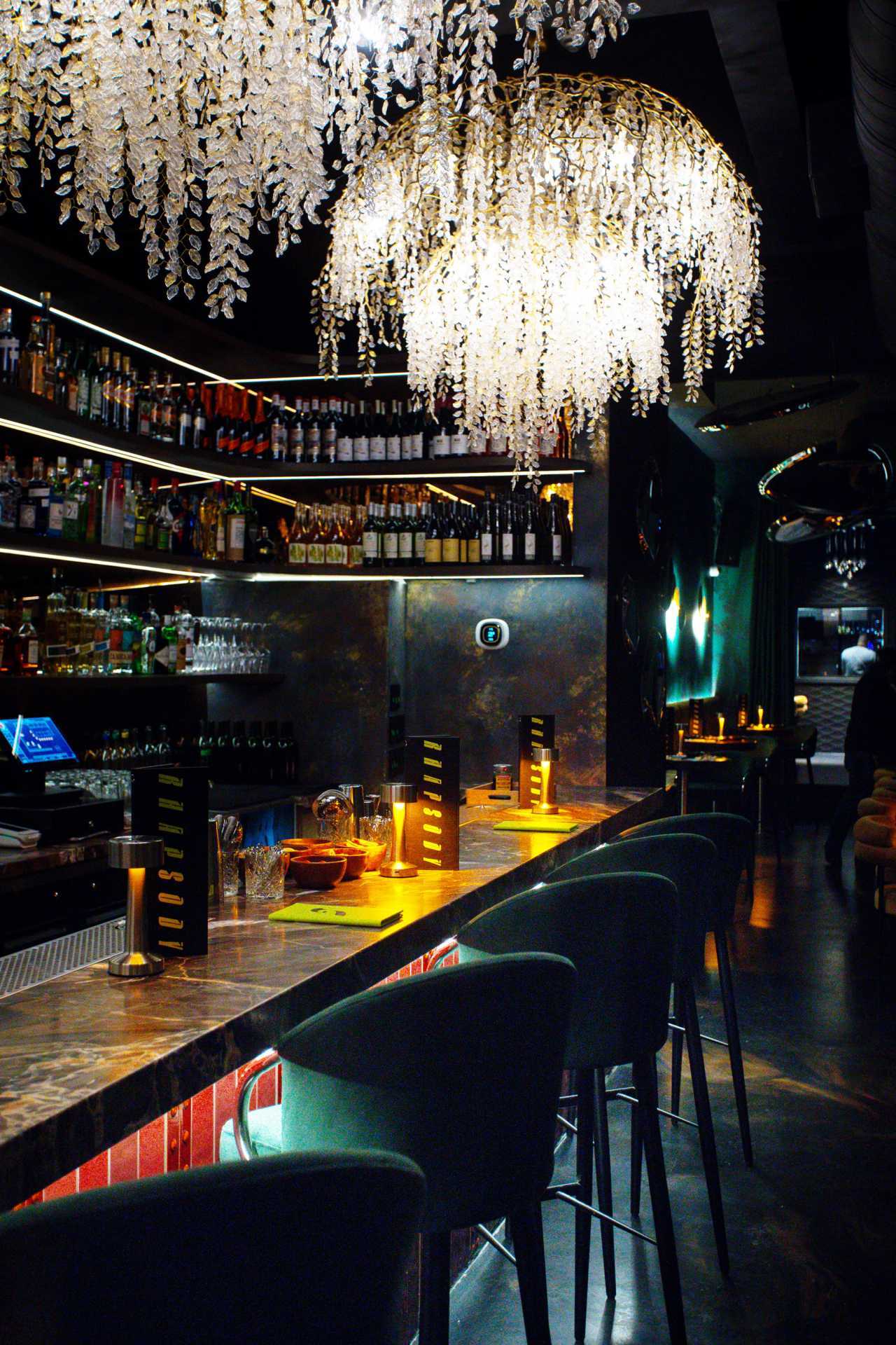 Best new restaurants in Toronto | Chandeliers above the bar at Rhapsody Best new restaurants in Toronto | Chandeliers above the bar at Rhapsody