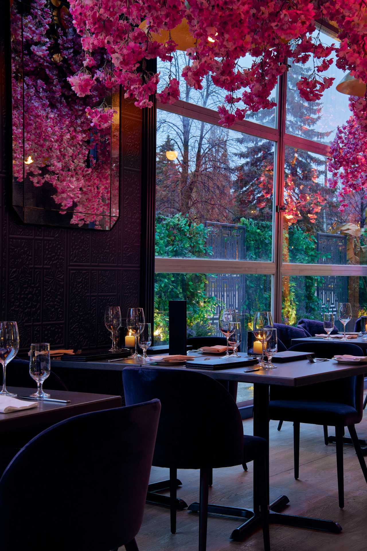 Via Allegro Ristorante | Nighttime inside the glass-enclosed heated patio Via Allegro Ristorante | Nighttime inside the glass-enclosed heated patio