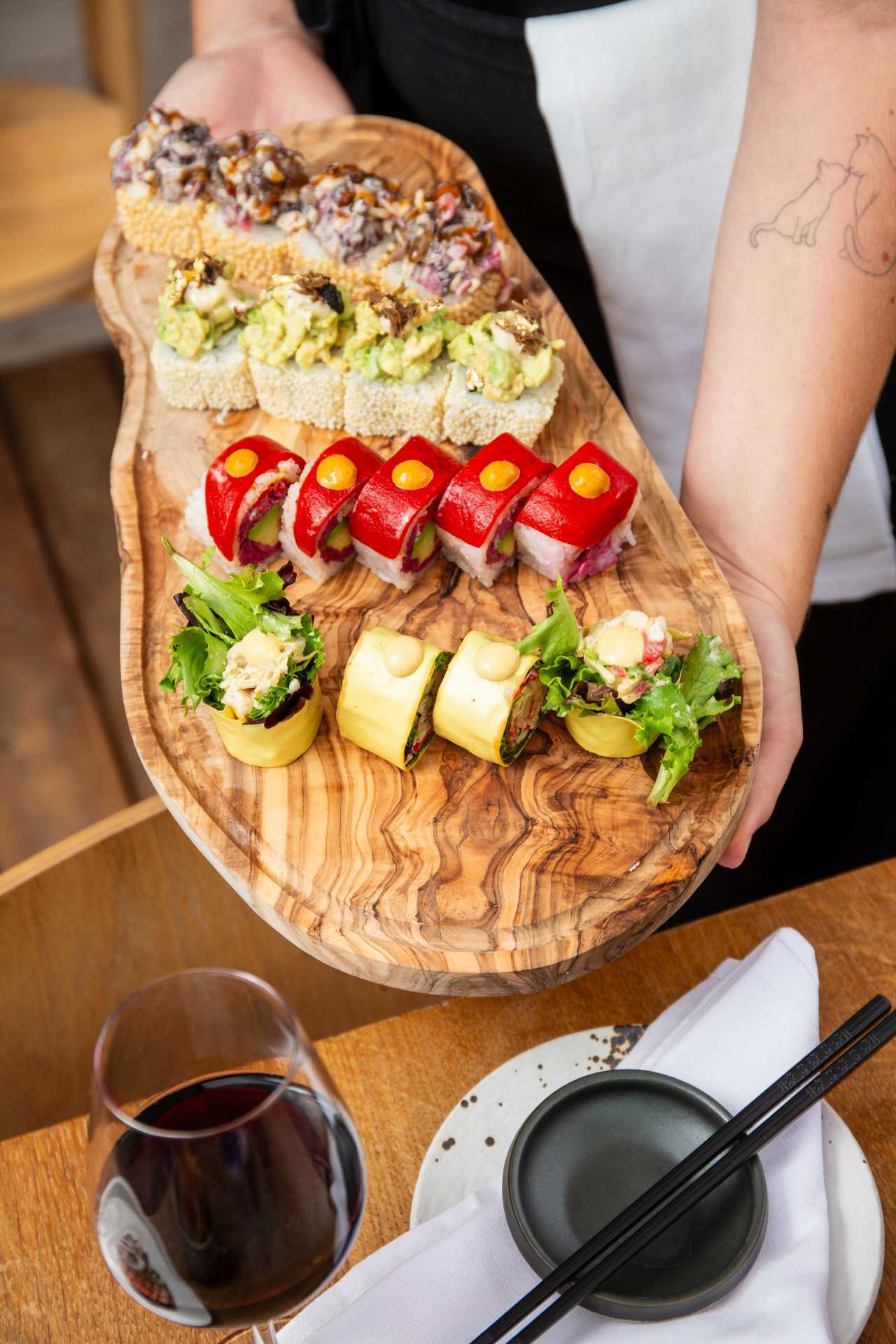 New restaurants Toronto | A platter of colourful vegan rolls at Sushi Momo