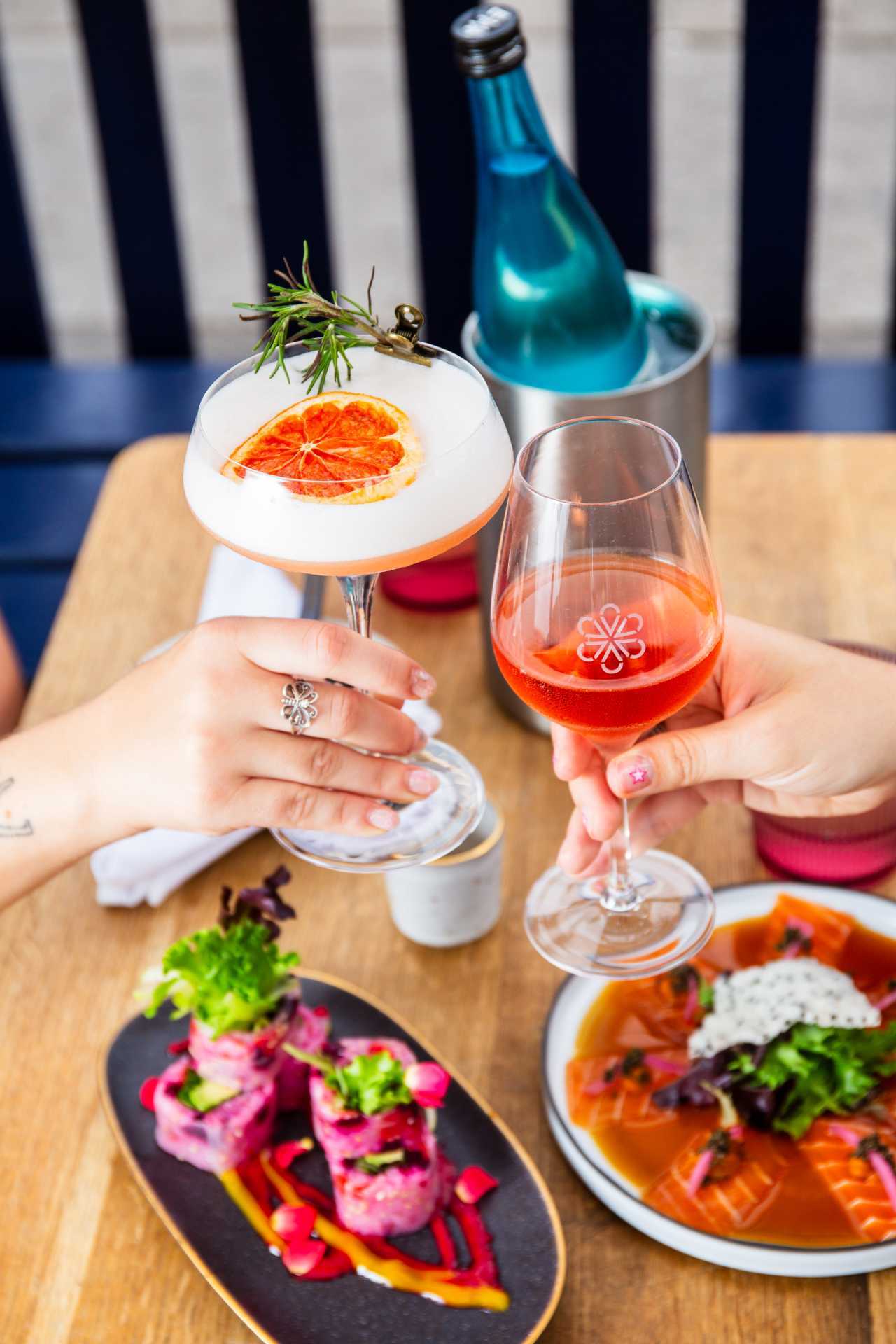 New restaurants Toronto | Cocktails and wine at Sushi Momo Toronto