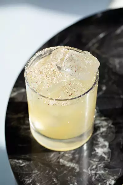 Simpl Things | The Podium Punch at Simpl Things in Parkdale