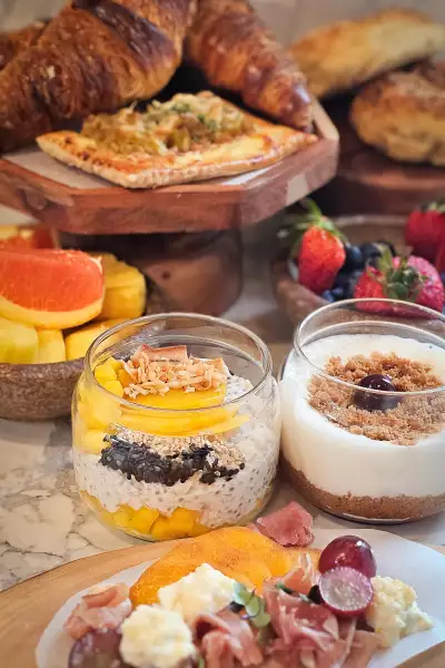 Breakfast bowls and pastries at The Dover George in Port Dover