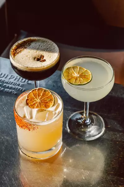 Best new Toronto restaurants | CA PHE MARTINI, Calamansi Daiquiri, Guavarita at The Lunch Lady