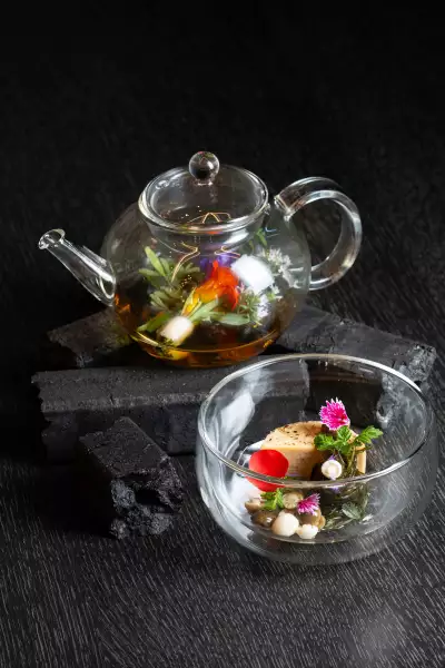 Enigma Yorkville | A tea course at Enigma