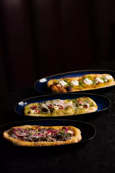 The best restaurants in Toronto | Flatbreads at Lyla Toronto
