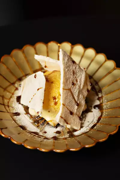 wasanbon ice cream at aburi hana