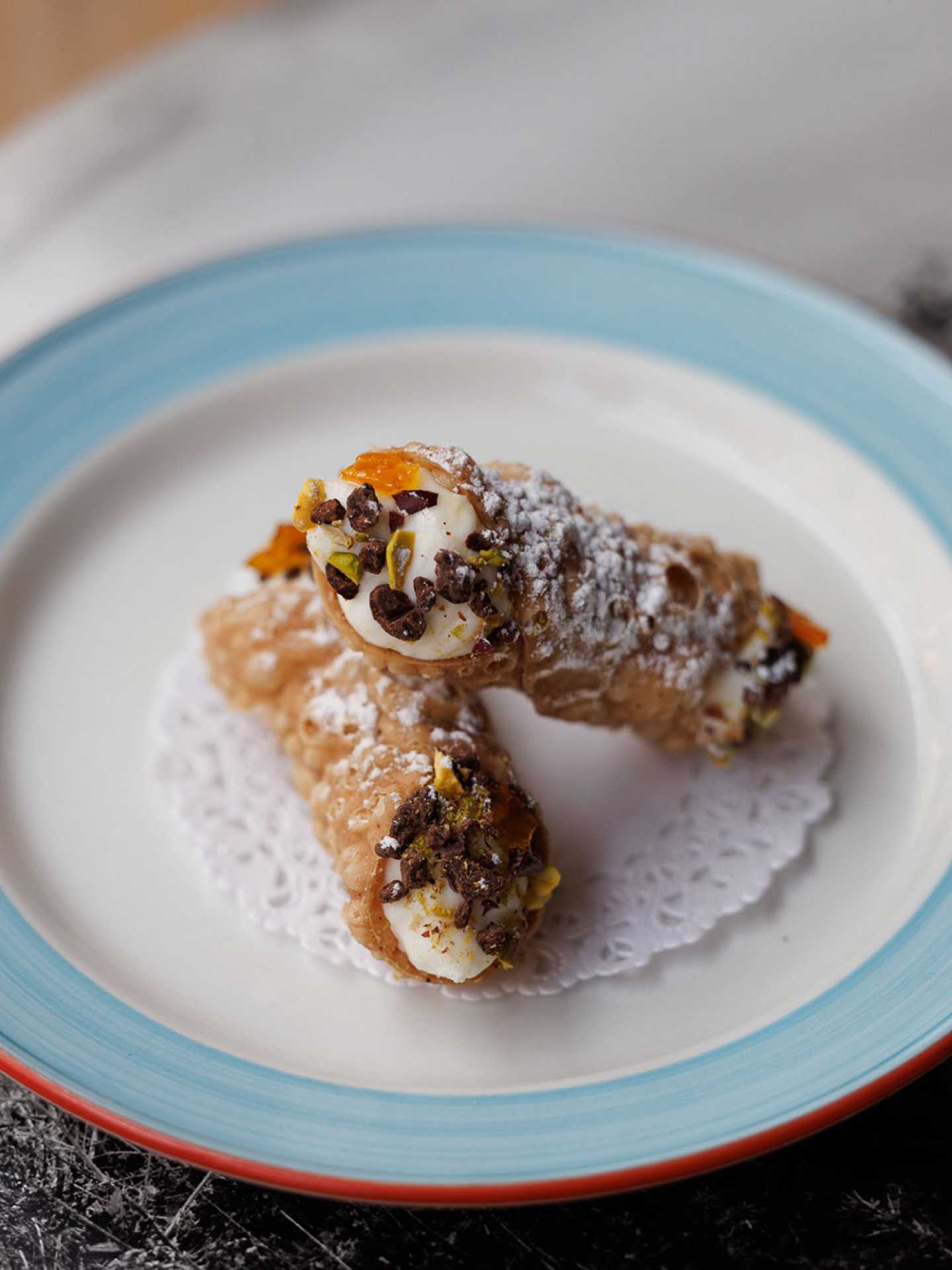 Ardo Restaurant Toronto | Cannoli Ardo Restaurant Toronto | Cannoli
