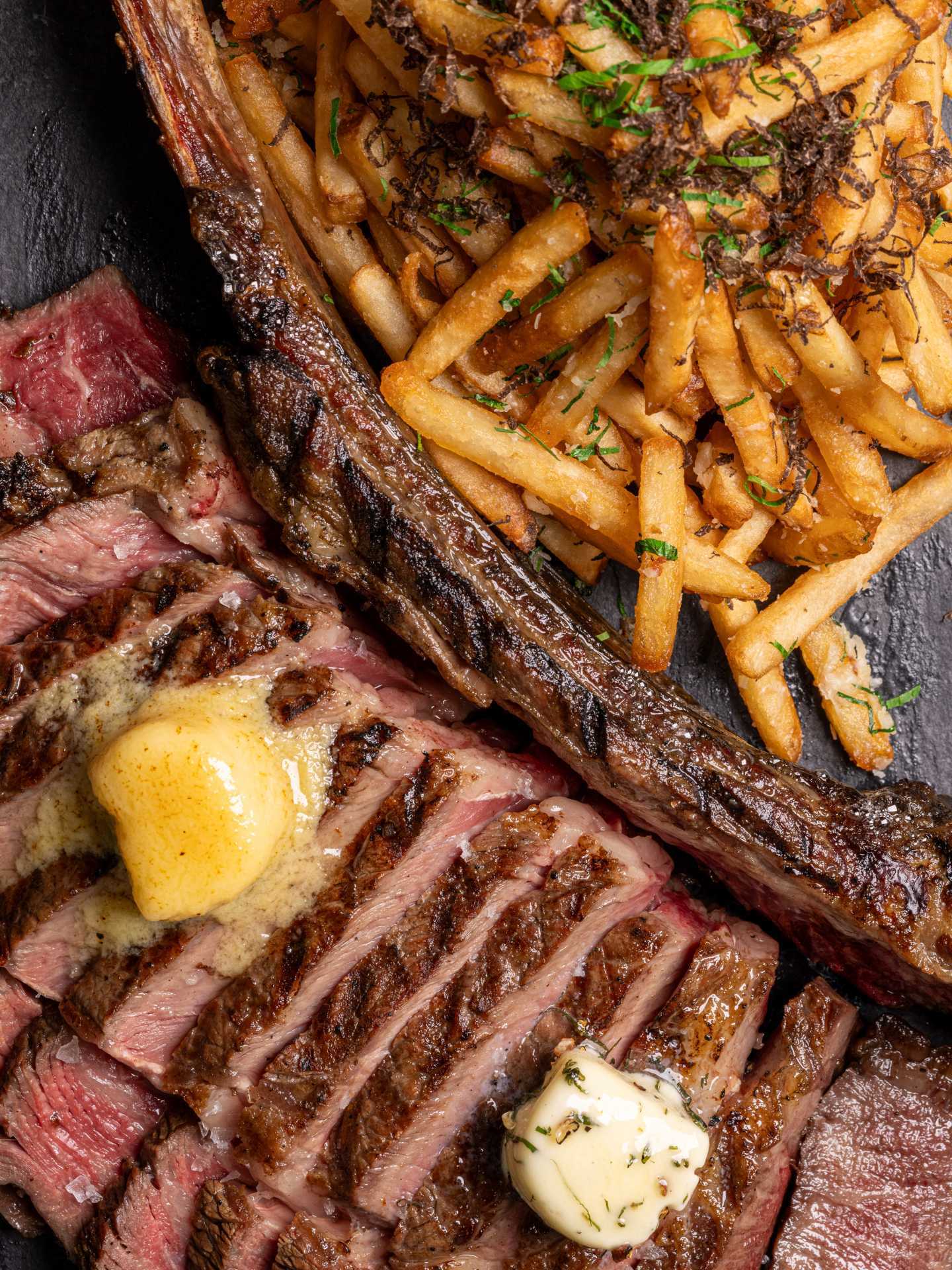 New restaurants Toronto | A tomahawk steak at Jade Yorkville