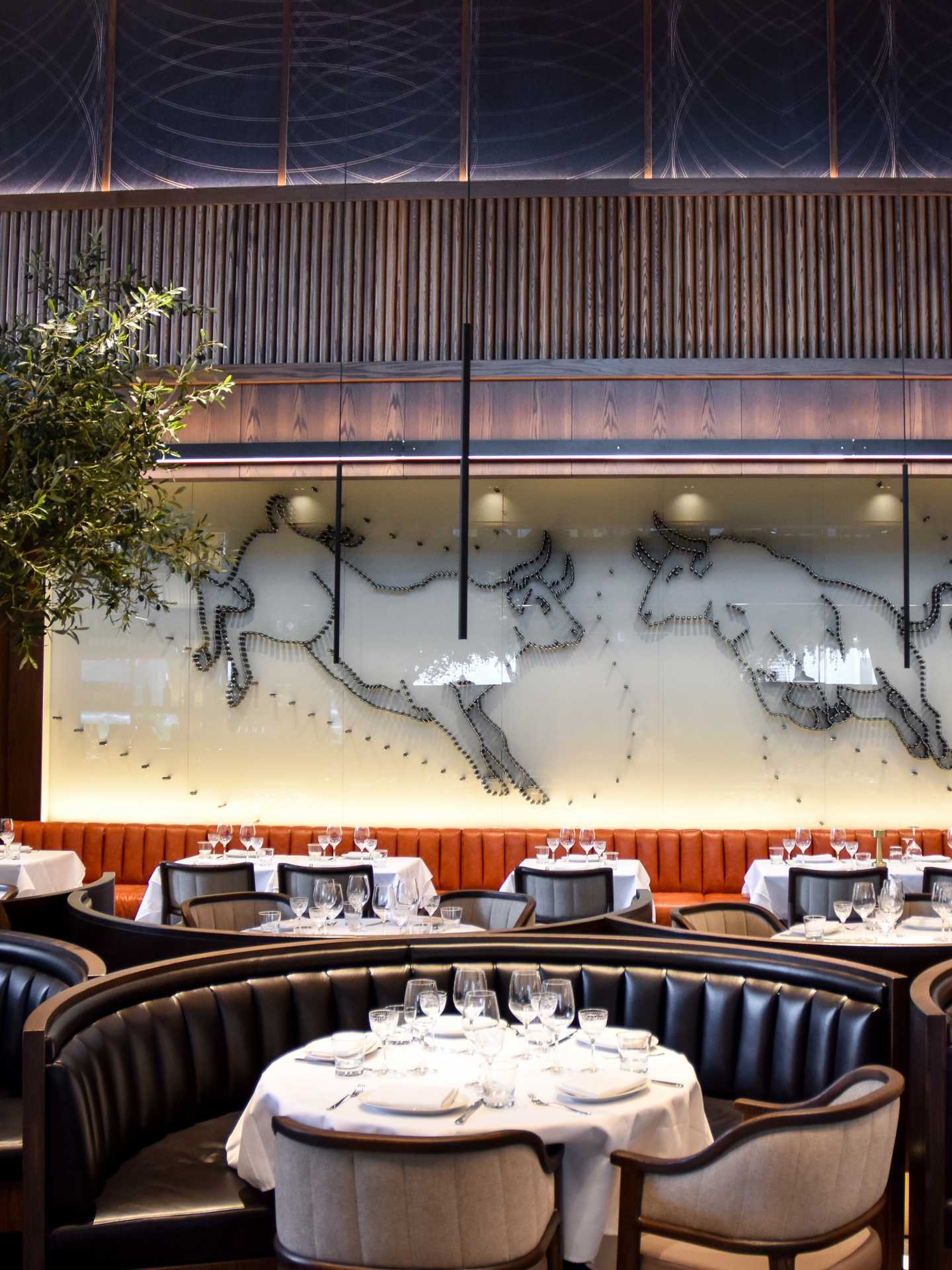 Romantic restaurants Toronto | Inside Black and Blue steakhouse in Toronto