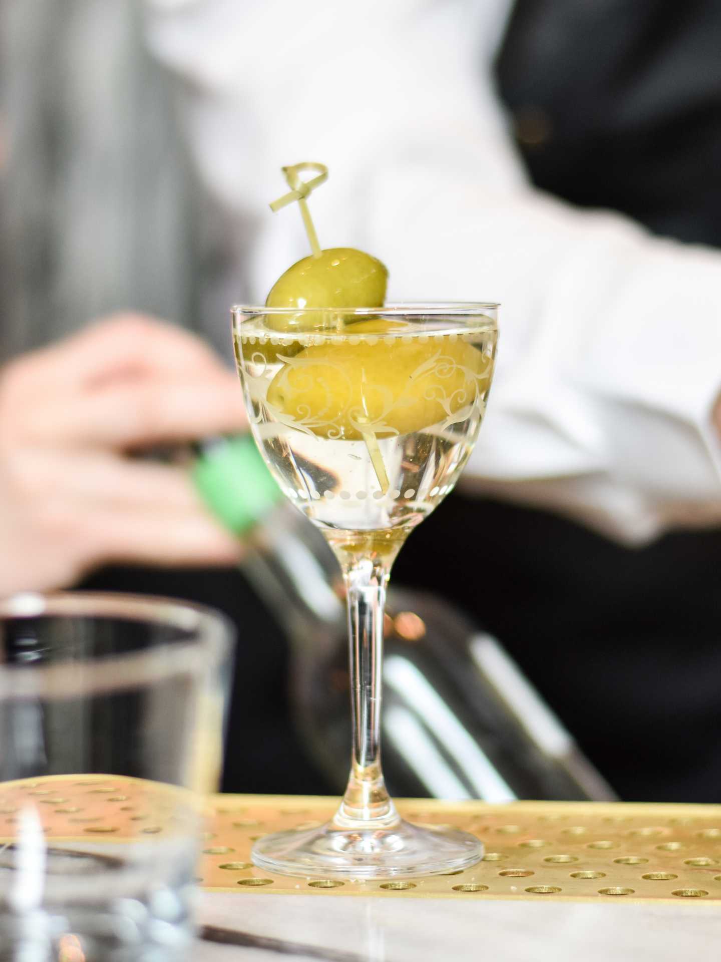 Romantic restaurants Toronto | A martini at Black and Blue steakhouse in Toronto