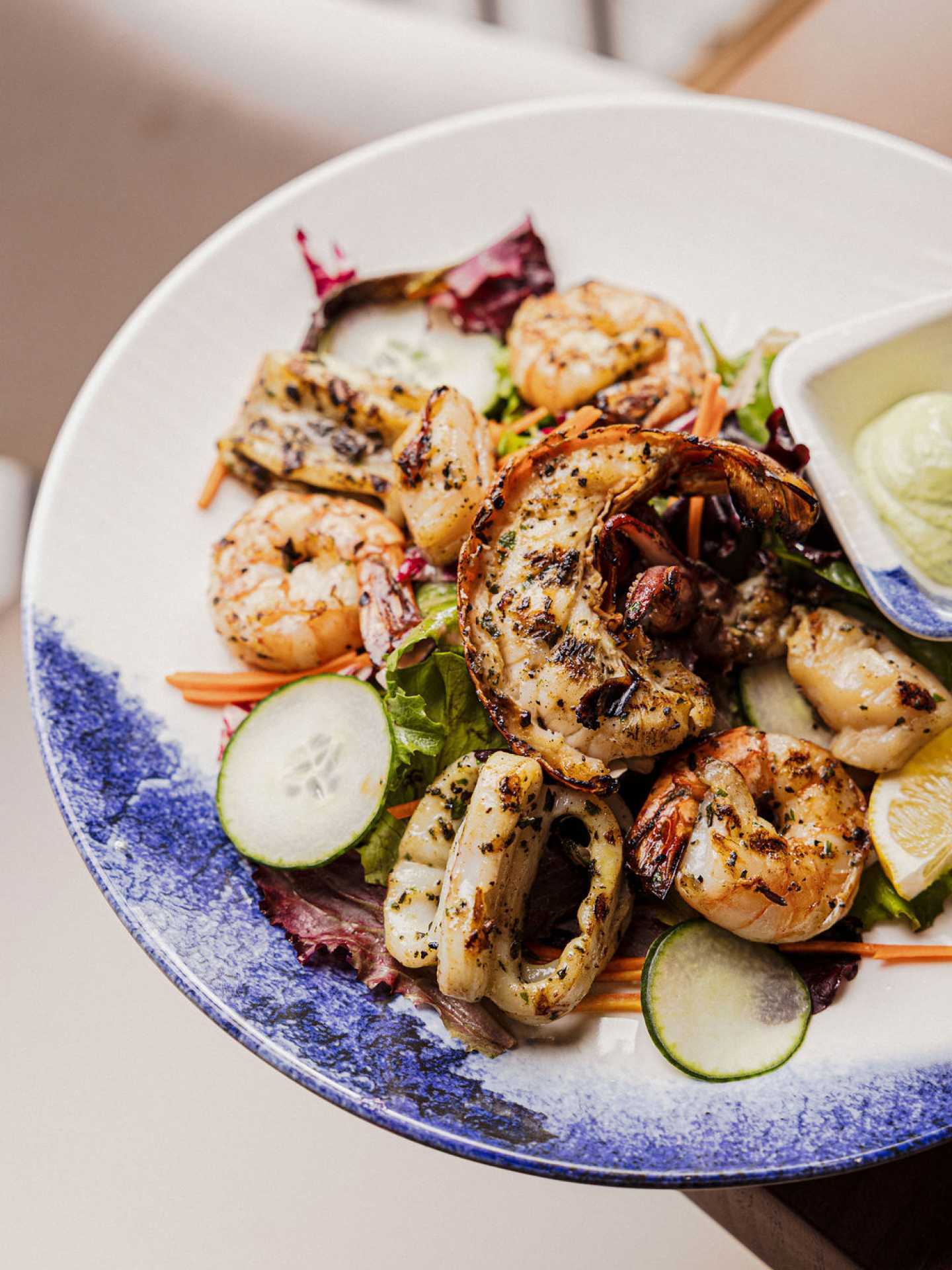 New restaurants Toronto | A seafood plate at Casa 73