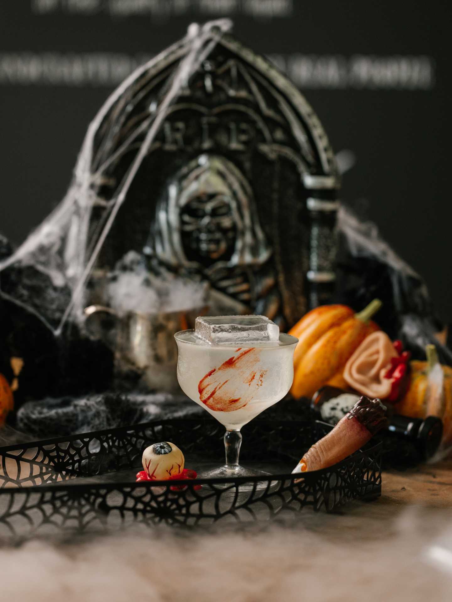Halloween cocktails | Corpse Reviver #2