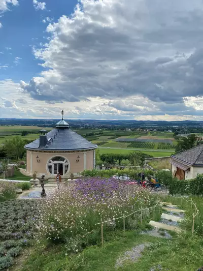 Bronze statues decorate Weingut Klaus Zimmerling&rsquo;s vineyard