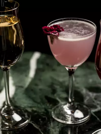 The best bars in Toronto | The Les an Folles cocktail at à toi speakeasy