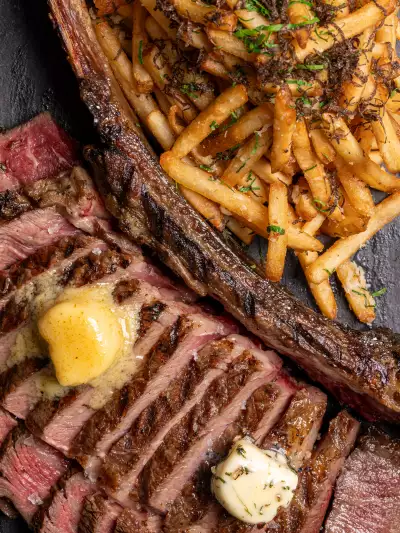 New restaurants Toronto | A tomahawk steak at Jade Yorkville