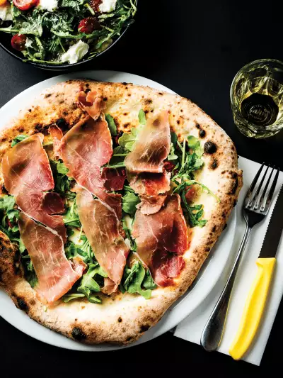 New restaurants Toronto | Pizza prosciutto at Pizzeria 900