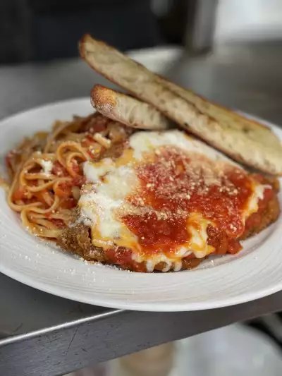 Markham restaurants | Chicken Parm at Unionville Arms Pub & Grill
