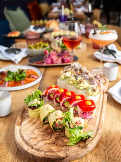 Best vegan restaurants Toronto | An assortment of vegan sushi at Sushi Momo