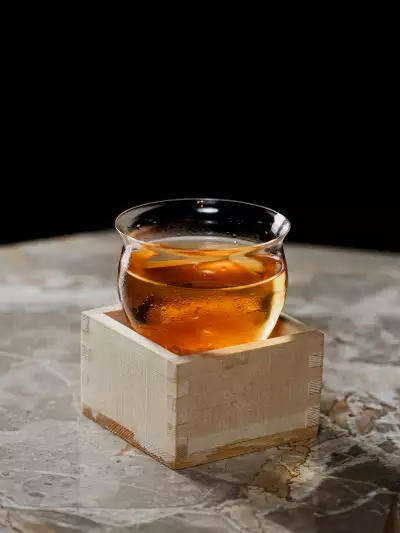 Best new restaurants Toronto | Lapsang Souchong & Apple Cold Toddy at Slice of Life Toronto
