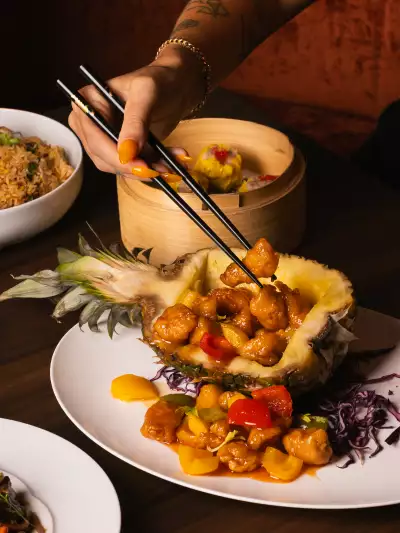 New restaurants Toronto | Honey Chinese at Portland Square