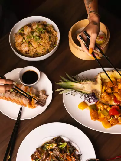 New restaurants Toronto | Honey Chinese at Portland Square