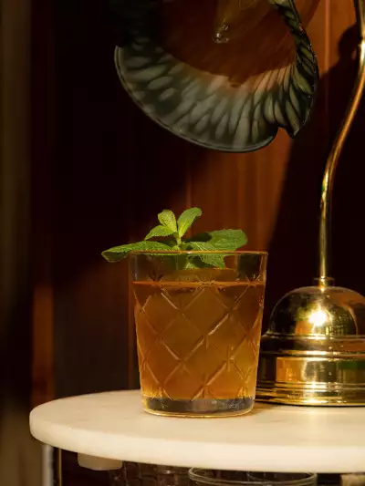 Romantic restaurants in Toronto | The Lounge Singer cocktail at Casa Paco