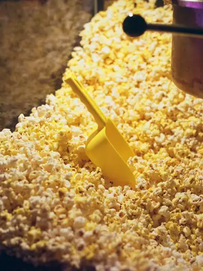The best bars in Toronto | Free popcorn at Pennies on College