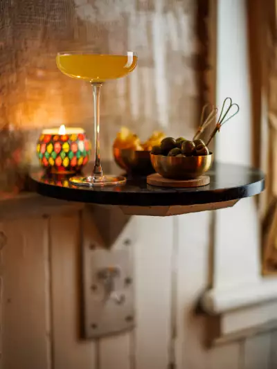 The best bars in Toronto | A cocktail and olives at Gift Shop